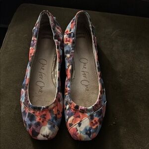 One for One Floral Ballet Flats-sz 8.5